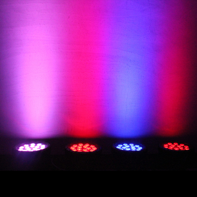 90w LED Par Can ไฟเวที 28 องศา Rgbw ไฟฉายหลายสีนำฟลอร์เต้นรำสำหรับดิสโก้