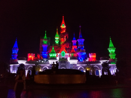12x10w Led Waterproof Par Light RGBW 4 ใน 1 IP65 DMX512 สเตจล้างแสงสําหรับโครงการ Fantawild การ์ตูน Castle
